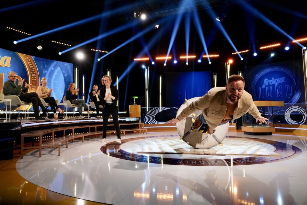 Rekvisitatillverkning till tv-programmet Fråga Lund