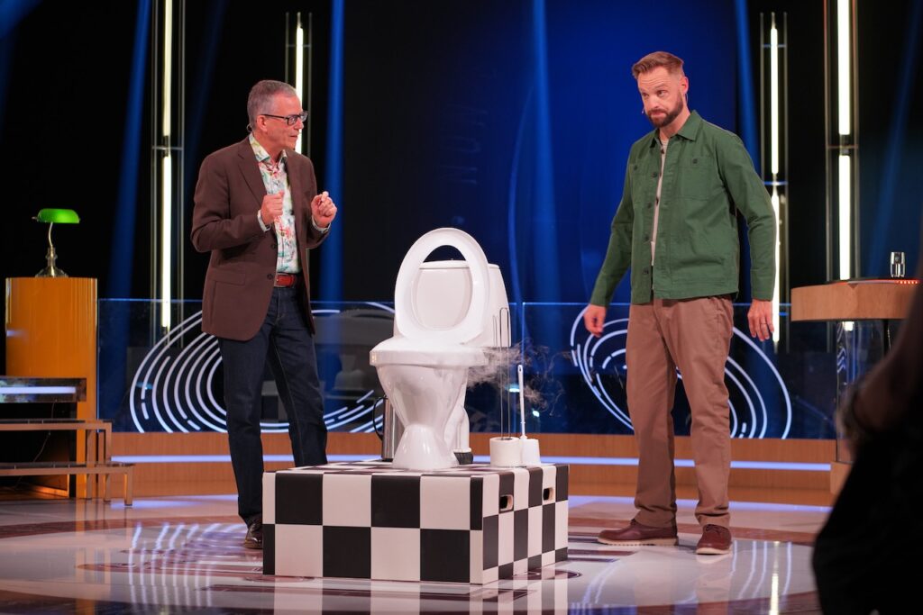 Rekvisitatillverkning till tv-programmet Fråga Lund